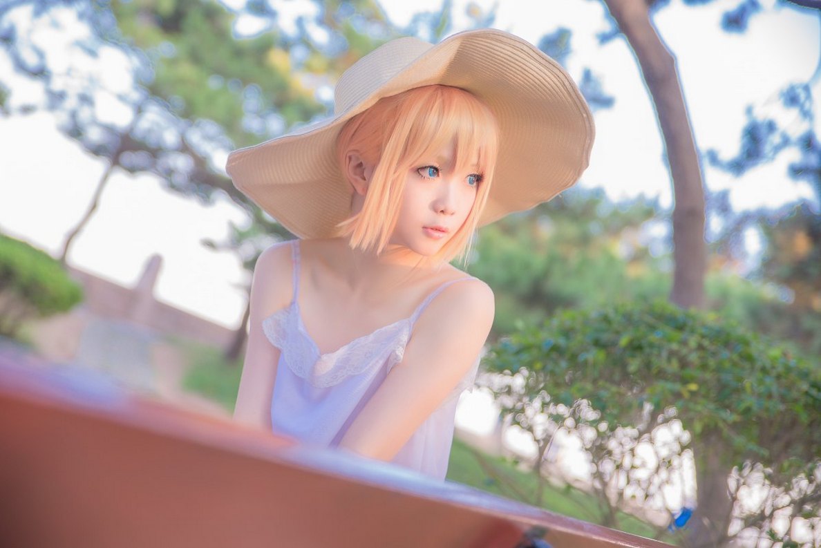 白皙美少女Cosplay乱藤四郎美图